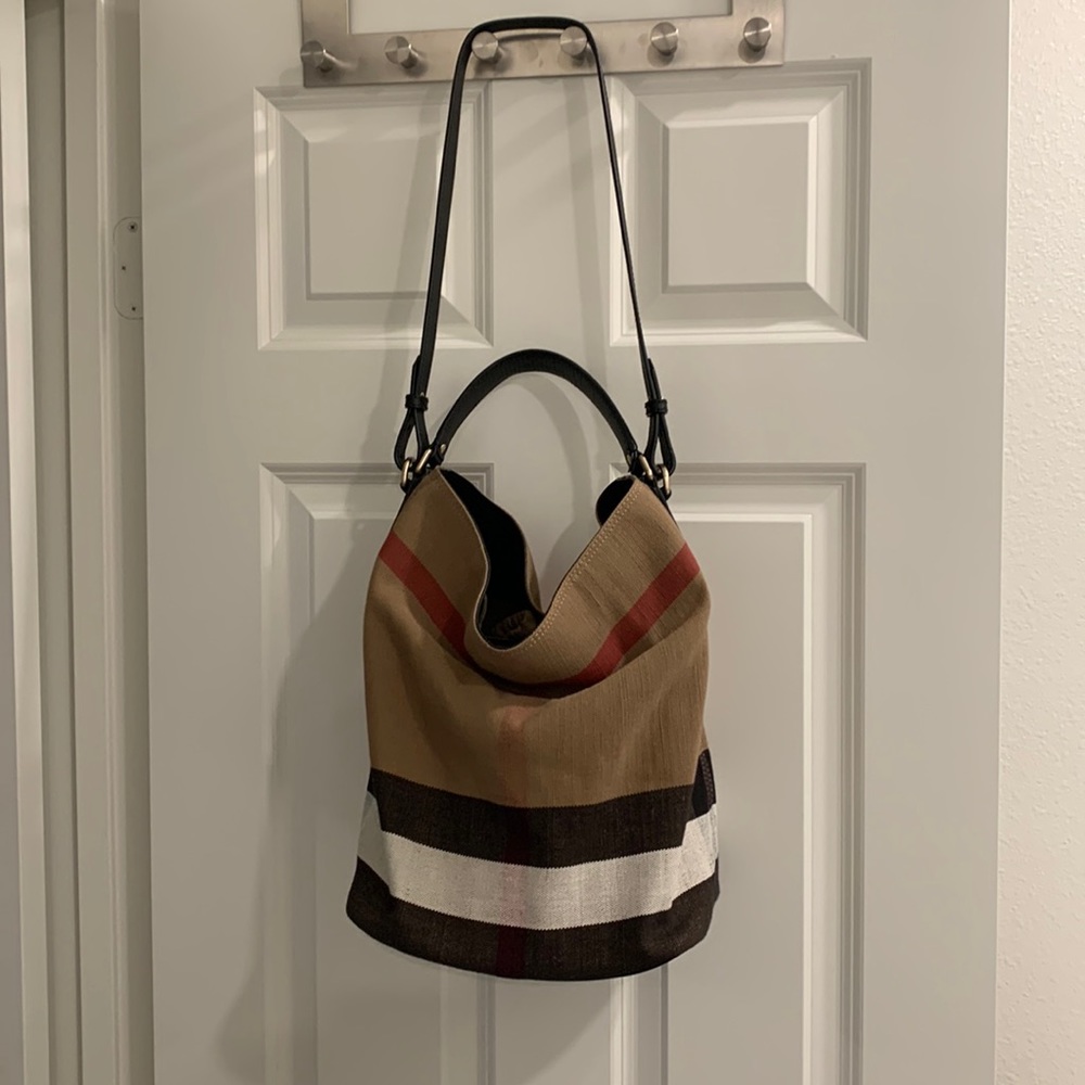 Burberry Ashby medium bag - very good condition!